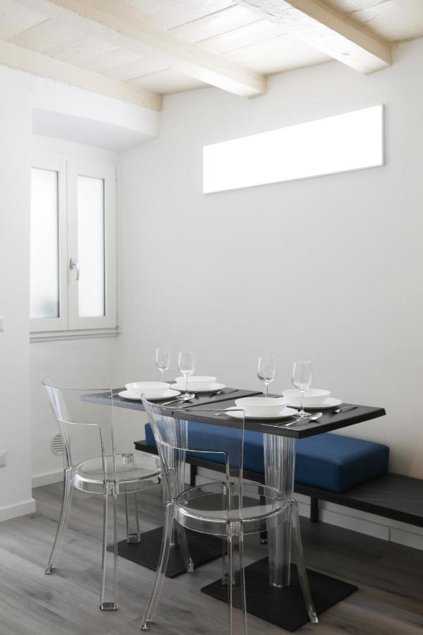 Apartament Blue Sapphire Como Cozy Flat In Center Of City Zewnętrze zdjęcie